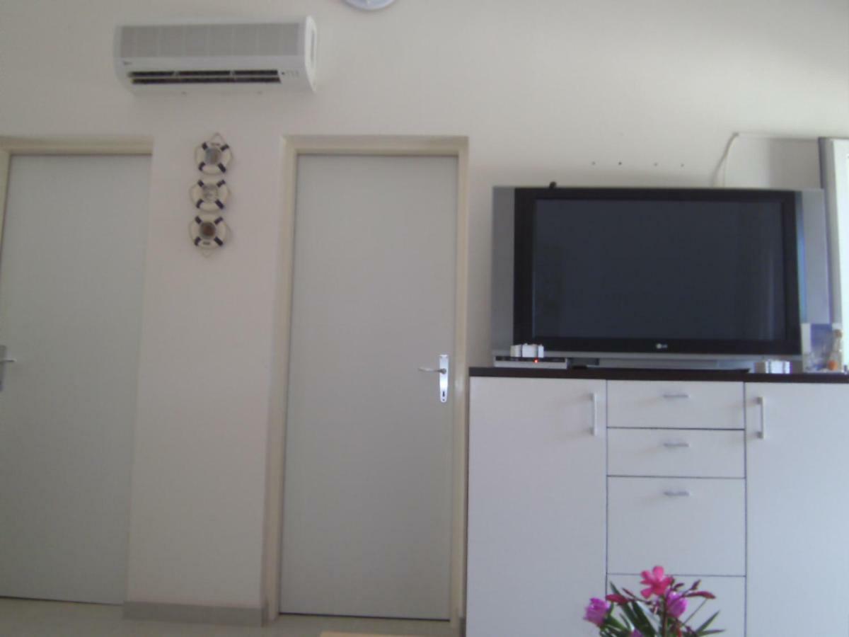 Apartments Vir Delfin 外观 照片