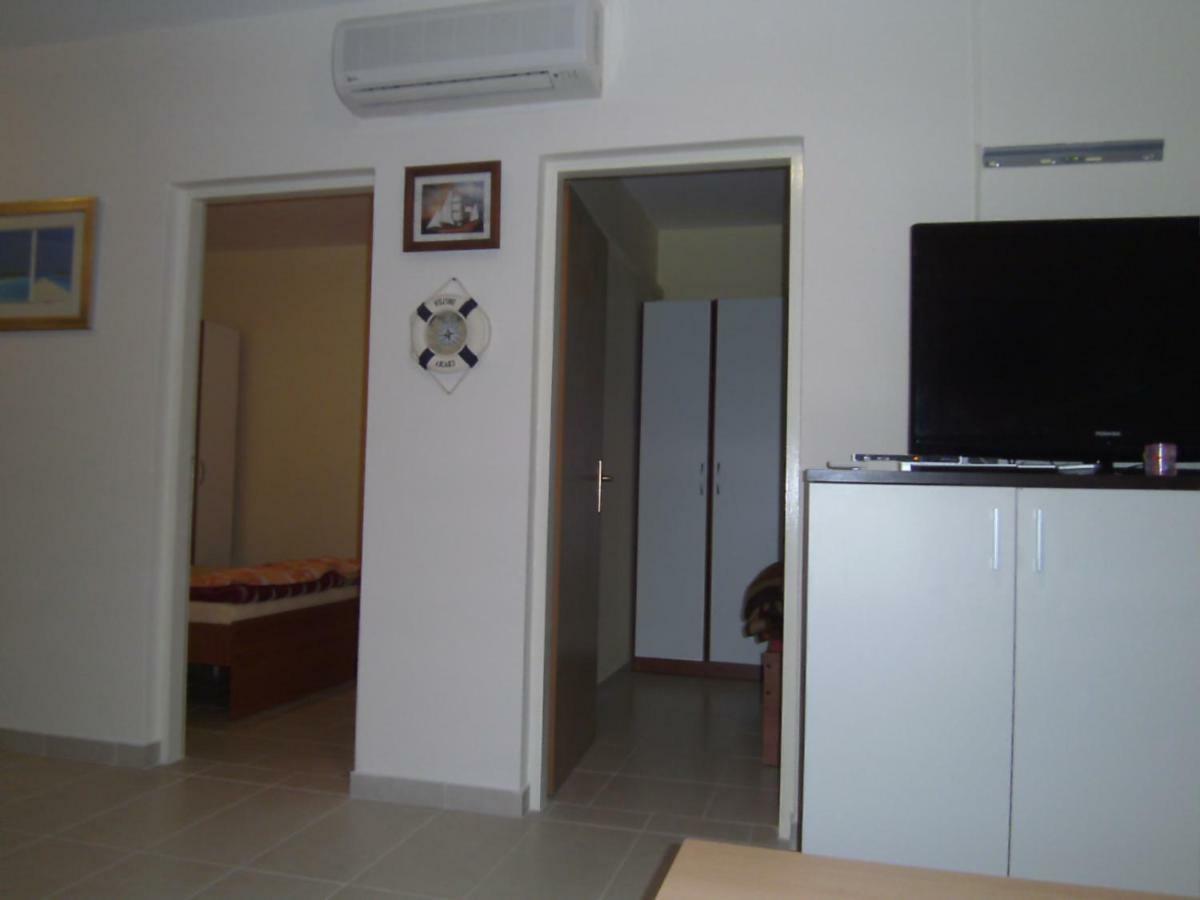 Apartments Vir Delfin 外观 照片