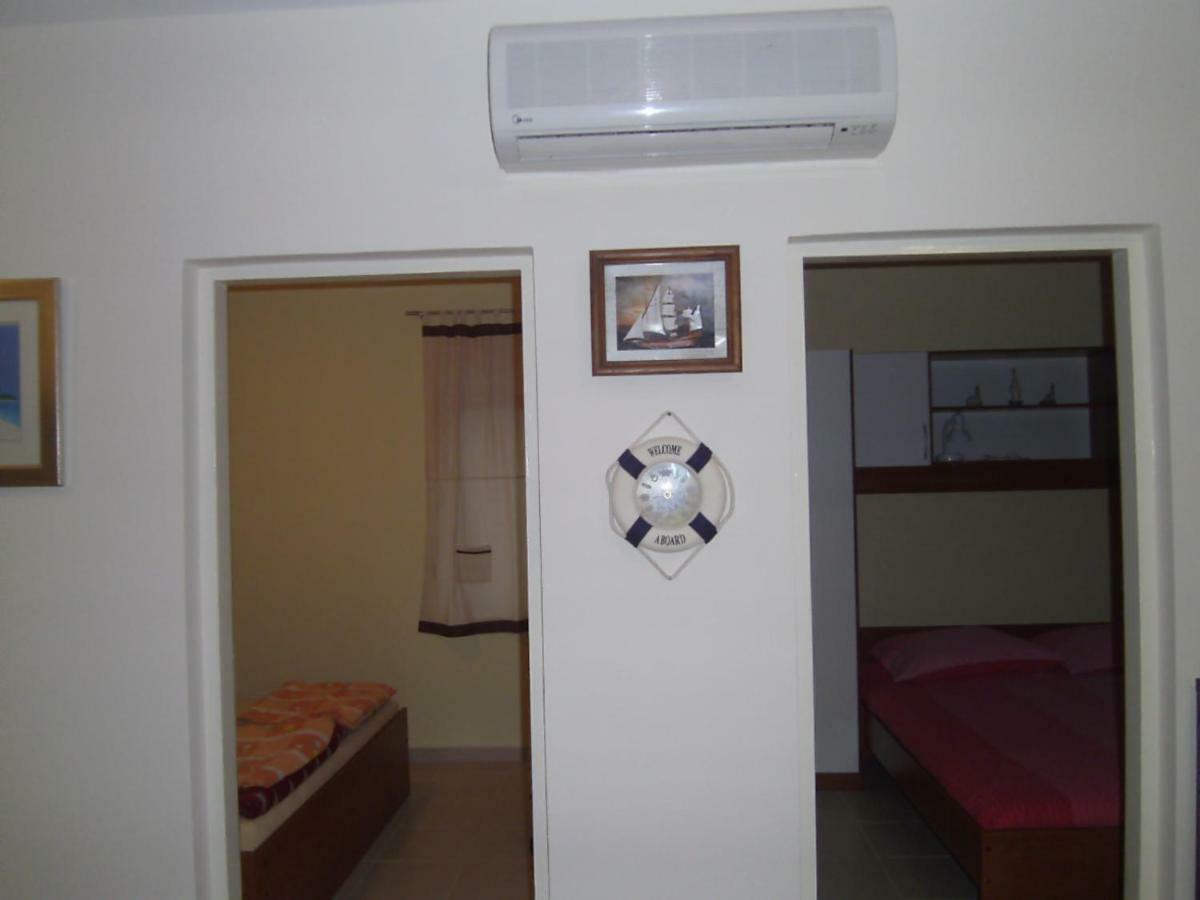 Apartments Vir Delfin 外观 照片