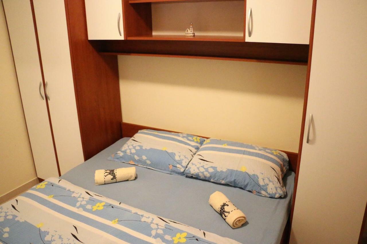 Apartments Vir Delfin 外观 照片