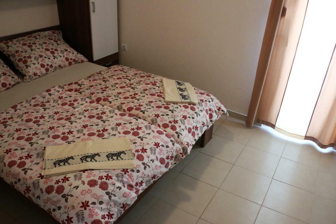 Apartments Vir Delfin 外观 照片