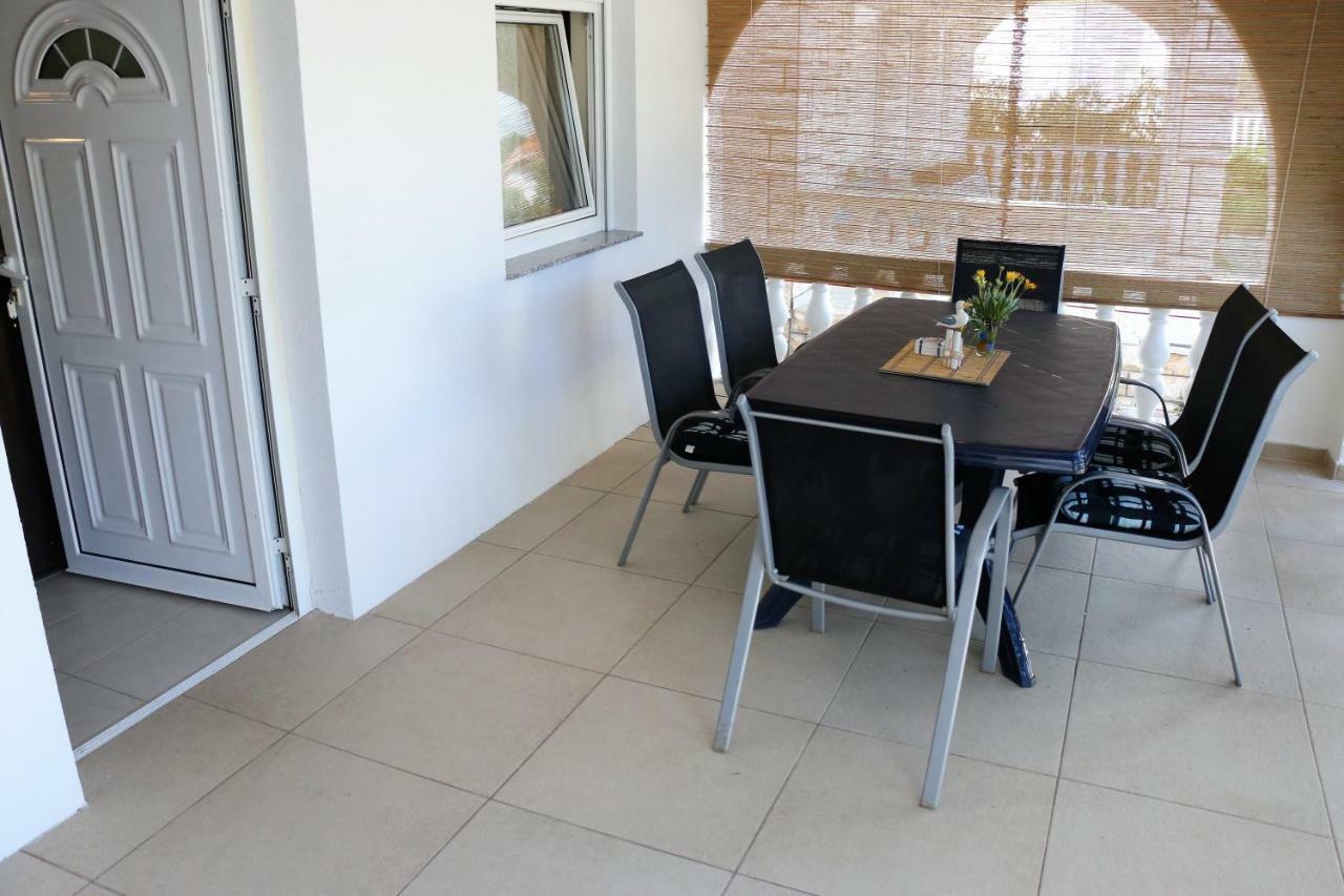 Apartments Vir Delfin 外观 照片